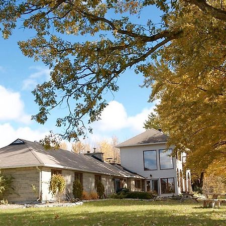 Gite O'Bordeleau (Adults Only) Luskville Exterior photo