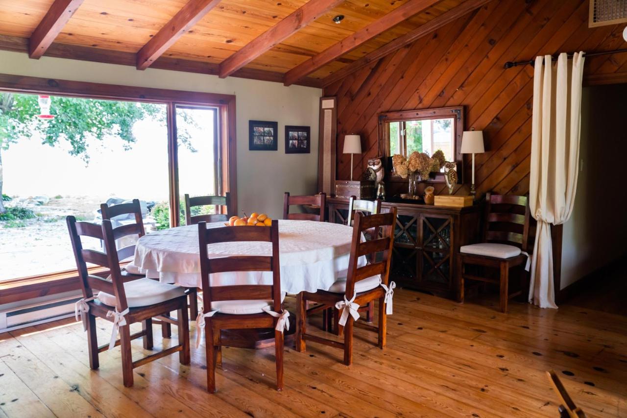 Gite O'Bordeleau (Adults Only) Luskville Exterior photo